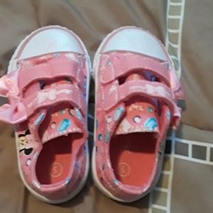 Toddler Disney Minnie mouse shoes with pink bow